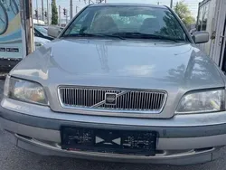 Grau Gebraucht 1997 Volvo S40 Limousine | € 3.390