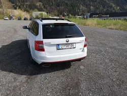 Weiß Gebraucht 2016 Skoda Octavia RS Kombi | € 12.500 (Guter Preis)