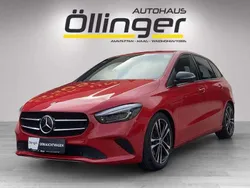 Rot Gebraucht 2019 Mercedes B220 Van / Kleinbus | € 25.950 (Fairer Preis)
