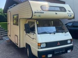 Weiß Gebraucht 1989 Mitsubishi L300 Van / Kleinbus | € 9.400
