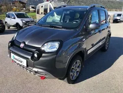Grau Gebraucht 2018 Fiat Panda Cross Cross Kleinwagen | € 16.990 (Etwas zu teuer)