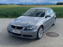 Grau Gebraucht 2007 BMW 318 Limousine | € 4.800