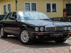 Schwarz Gebraucht 2001 Jaguar XJ8 Executive Limousine | € 19.900