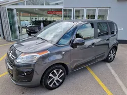 Grau Gebraucht 2017 Citroën C3 Picasso PureTech Van / Kleinbus | € 8.990