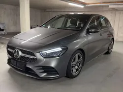Grau Gebraucht 2019 Mercedes B180 Premium Van / Kleinbus | € 29.999