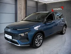 Vibrant blue pearl / Gebraucht 2024 Hyundai Bayon Comfort SUV | € 20.900 (Guter Preis)