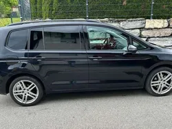 Schwarz Gebraucht 2016 VW Touran Comfortline Van / Kleinbus | € 10.900 (Superpreis)