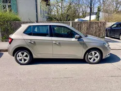 Beige Gebraucht 2016 Skoda Fabia Ambition Limousine | € 8.300 (Fairer Preis)