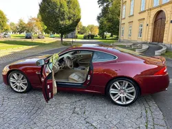 Rot Gebraucht 2010 Jaguar XKR Coupé | € 33.990