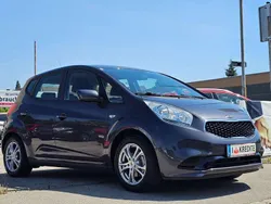 Grau Gebraucht 2016 Kia Venga 2 Kleinwagen | € 8.390