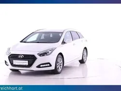 Weiß Gebraucht 2016 Hyundai i40 Style Kombi | € 12.890