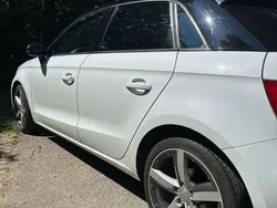 Weiß Gebraucht 2015 Audi A1 Sportback Ambition Kleinwagen | € 7.250 (Superpreis)