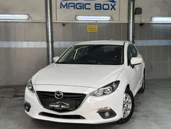 Weiß Gebraucht 2016 Mazda 3 Inclusive Limousine | € 11.600 (Fairer Preis)