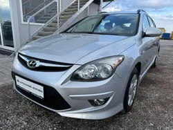 Silber Gebraucht 2011 Hyundai i30 Kombi | € 5.390 (Etwas zu teuer)