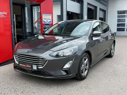 Grau Gebraucht 2021 Ford Focus Cool & Connect Limousine | € 13.900 (Guter Preis)