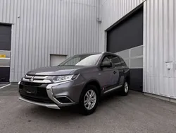 Grau Gebraucht 2018 Mitsubishi Outlander Invite SUV | € 14.500 (Guter Preis)