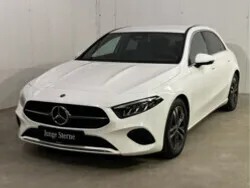 Polarweiß Gebraucht 2023 Mercedes A200 Limousine | € 30.790 (Guter Preis)