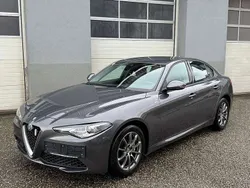 Grau Gebraucht 2019 Alfa Romeo Giulia Super Limousine | € 27.790