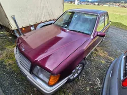 Violett Gebraucht 1986 Mercedes 300 Limousine | € 4.300