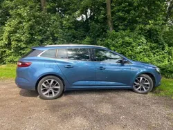 Blau Gebraucht 2018 Renault Mégane GrandTour Bose Edition Kombi | € 9.200 (Guter Preis)