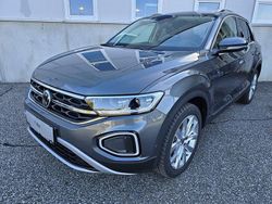 Dunkelgrau metallic Neu 2025 VW T-Roc Style SUV | € 46.900