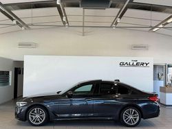 Grau Gebraucht 2017 BMW 520 M Sport Limousine | € 34.990