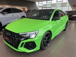 Mittelgrün metallic Neu 2024 Audi RS3 Ambiente Kleinwagen | € 81.990 (Fairer Preis)