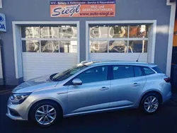 Grau Gebraucht 2018 Renault Mégane GrandTour Intens Kombi | € 8.500