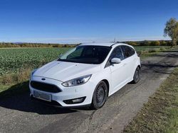 Weiß Gebraucht 2017 Ford Focus Titanium Limousine | € 15.490 (Teuer)