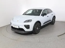 Hellgrau metallic Neu 2025 Porsche Macan SUV | € 92.990 (Etwas zu teuer)