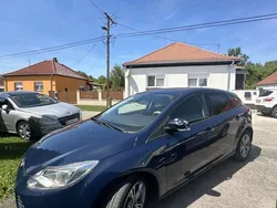 Blau Gebraucht 2014 Ford Focus Titanium Limousine | € 4.600 (Superpreis)