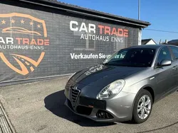 Grau Gebraucht 2010 Alfa Romeo Giulietta Progression Kleinwagen | € 6.999 (Fairer Preis)