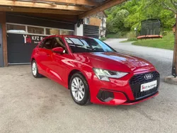 Rot Gebraucht 2022 Audi A3 Sportback Advanced Limousine | € 19.999 (Fairer Preis)