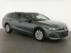 Grau Neu 2025 VW Passat Business Kombi | € 48.869 (Fairer Preis)