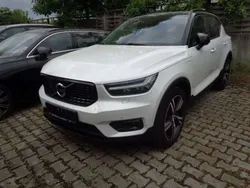 Weiß Gebraucht 2021 Volvo XC40 R-Design SUV | € 30.990 (Etwas zu teuer)