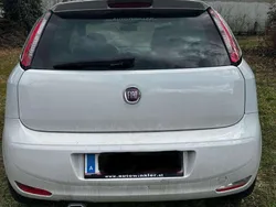 Weiß Gebraucht 2014 Fiat Punto Easy Kleinwagen | € 1.800