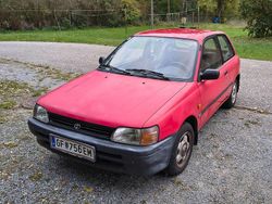 Rot Gebraucht 1992 Toyota Starlet XLi Kleinwagen | € 1.550