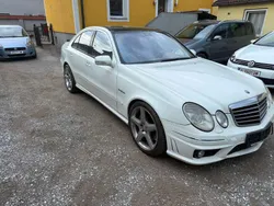 Weiß Gebraucht 2008 Mercedes E63 AMG AMG Limousine | € 18.900