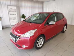 Dunkelrot metallic Gebraucht 2014 Peugeot 208 Style Kleinwagen | € 5.950 (Fairer Preis)