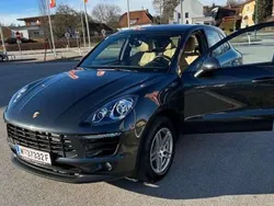 Grau Gebraucht 2017 Porsche Macan SUV | € 39.999 (Fairer Preis)