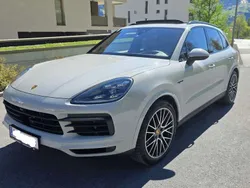 Grau Gebraucht 2022 Porsche Cayenne SUV | € 71.900 (Superpreis)