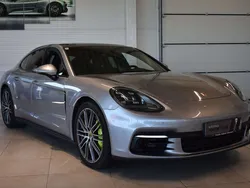 Grau Gebraucht 2019 Porsche Panamera 4 Limousine | € 68.990 (Fairer Preis)