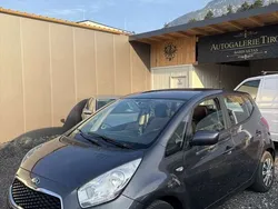 Grau Gebraucht 2015 Kia Venga 2 Kleinwagen | € 5.990