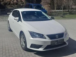 Weiß Gebraucht 2019 Seat Leon Reference Limousine | € 10.500 (Superpreis)