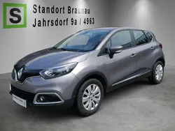 Grau Gebraucht 2014 Renault Captur Expression SUV | € 8.790 (Etwas zu teuer)