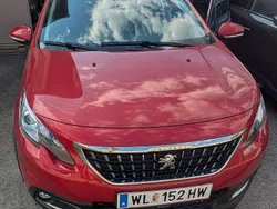 Rot Gebraucht 2018 Peugeot 2008 S SUV | € 11.950 (Fairer Preis)