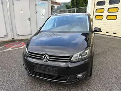 Schwarz Gebraucht 2011 VW Touran Van / Kleinbus | € 4.300 (Fairer Preis)