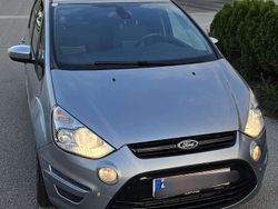 Blau Gebraucht 2010 Ford S-MAX Ambiente Van / Kleinbus | € 5.000 (Guter Preis)