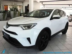 Weiß Gebraucht 2016 Toyota RAV4 Active SUV | € 14.990 (Fairer Preis)