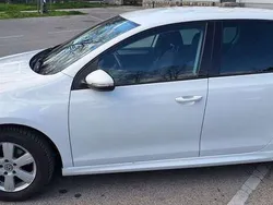 Weiß Gebraucht 2011 VW Golf VI Trendline Kleinwagen | € 5.499 (Guter Preis)